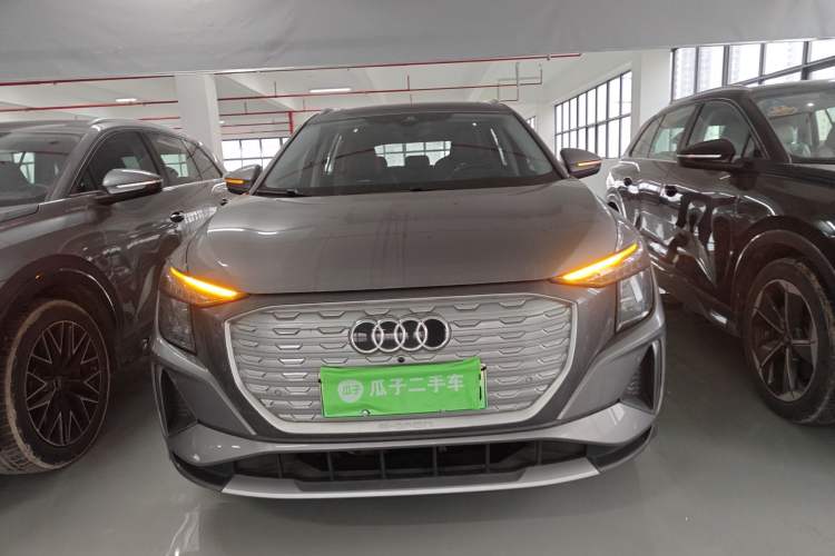 Used Audi Q5 e-tron 2023 40 e-tron Starry Edition Mecha Kit