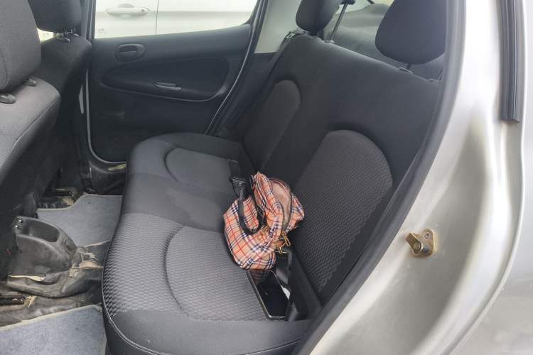 Used Peugeot 207 2011 Sedan 1.4L Manual Yule Edition
