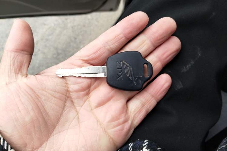 Used Dongfeng Shuaike 2013 1.5L Manual Standard Model 7-Seater China V Standard