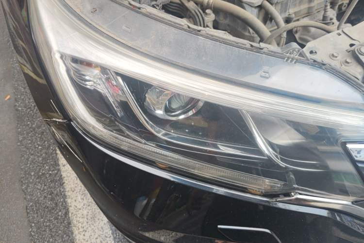 Used Honda CR-V 2015 2.4L Four-Wheel Drive Prestige Edition
