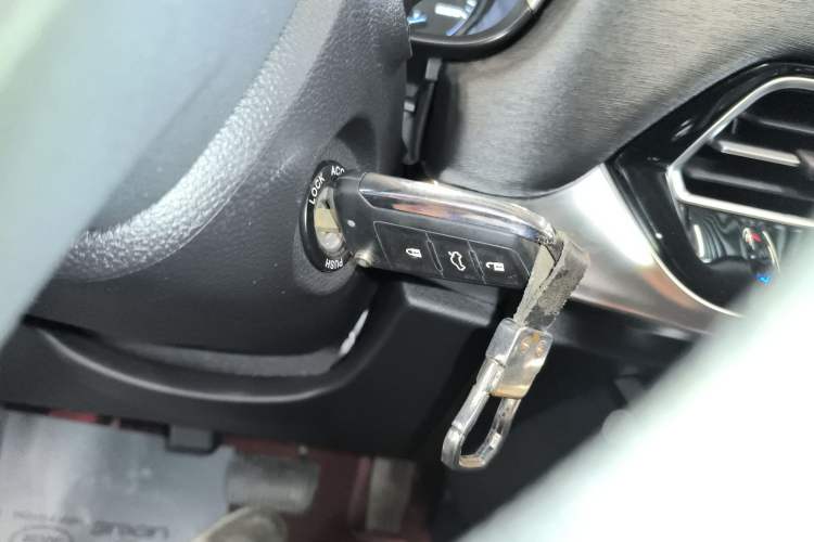 Used SOL X8 2021 300T DCT Panoramic Luxury Edition 5 Seats