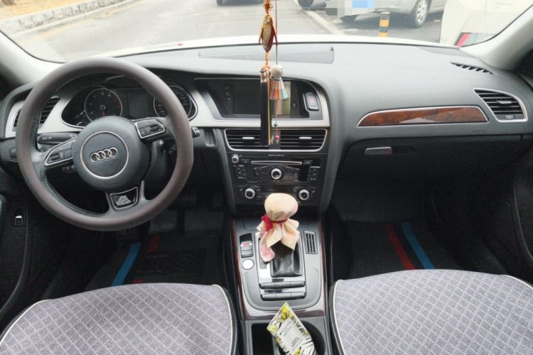 Used Audi A4L 2016 35 TFSI Collection Edition S line Comfort Model Center Console