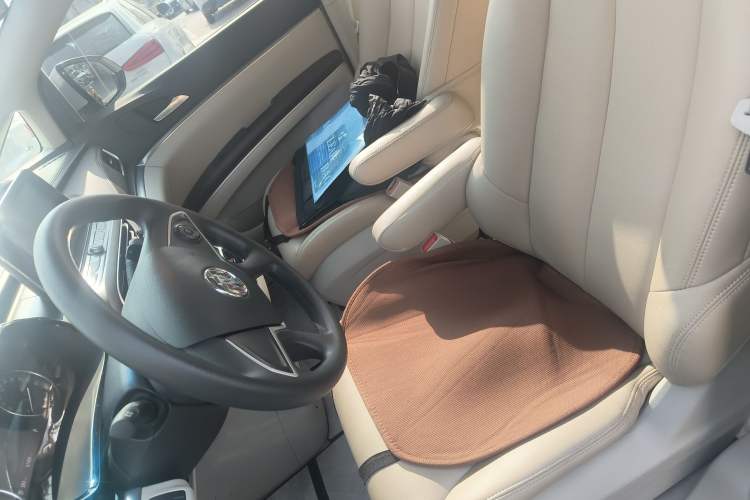 Used Buick GL8 2021 Land Cruiser Executive Class 652T Comfort Model