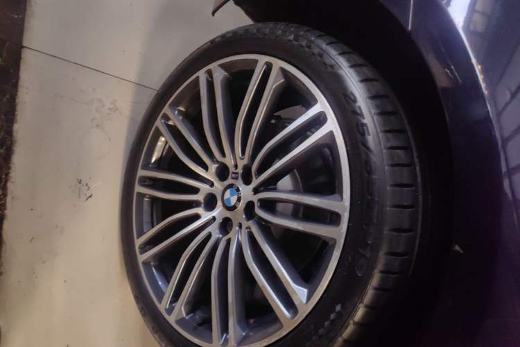 Used BMW 5 Series 2018 530Li Leading Model M Sport Package
