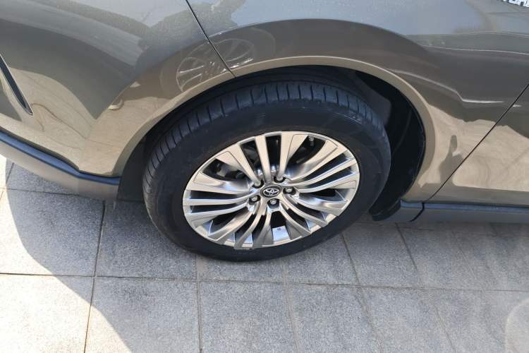 Used Toyota Harrier 2022 Dual-Engine 2.5L CVT Four-Wheel Drive Flagship Edition
