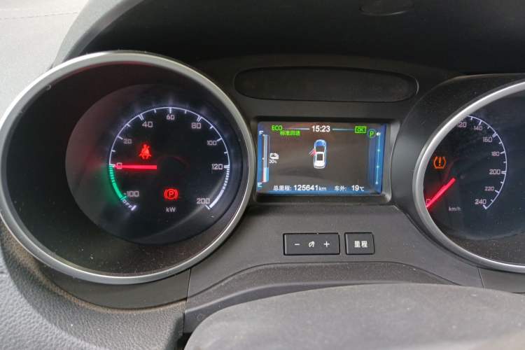 Used BYD Yuan New Energy 2018 EV360 Smart Connect Cool Edition
