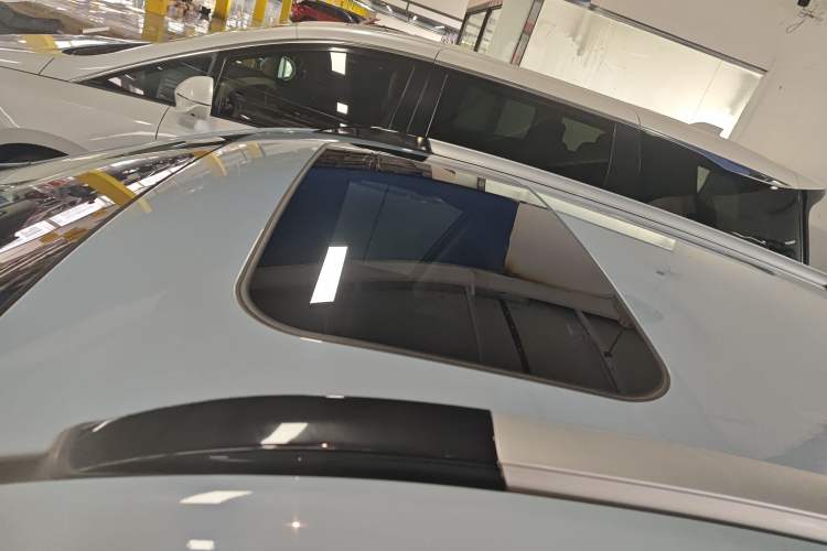 Used Subaru XV 2019 2.0i e-Boxer Flagship Edition with EyeSight China VI compliant Roof