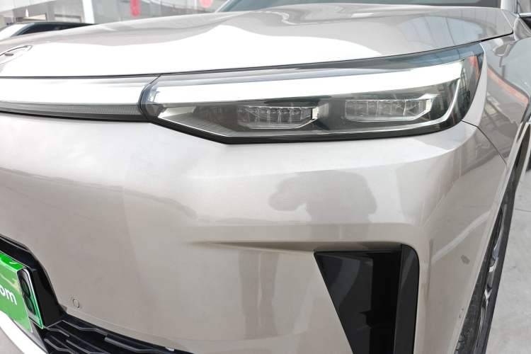 Used GAC Trumpchi S9 2025 Model Qiankun Ultra 6-Seater Left Front Headlight