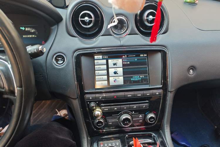 Used Jaguar XJ 2015 XJL 3.0 SC Elegant Business 80th Anniversary Limited Edition Audio And AC Panel