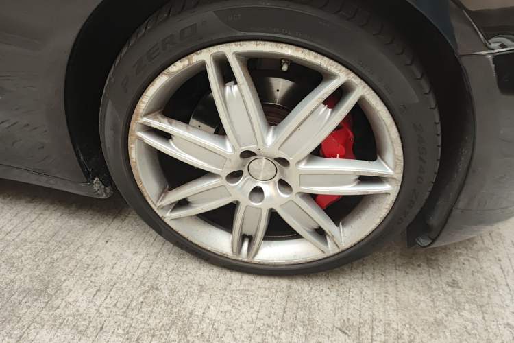 Used Maserati President 2013 3.0T Standard Model Right Front Wheel Hub