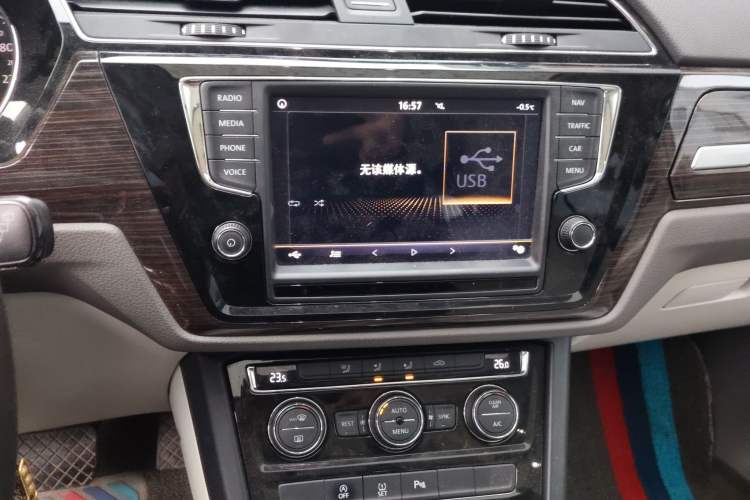 Used Volkswagen Touran 2018 Volkswagen Touran L 280TSI DSG Comfort Edition 7 Seats China V Emission Standard