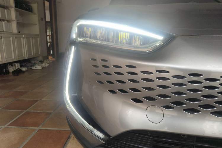 Used SERES SF5 2021 Four-Wheel Drive Freedom Expedition Edition Right Front Headlight