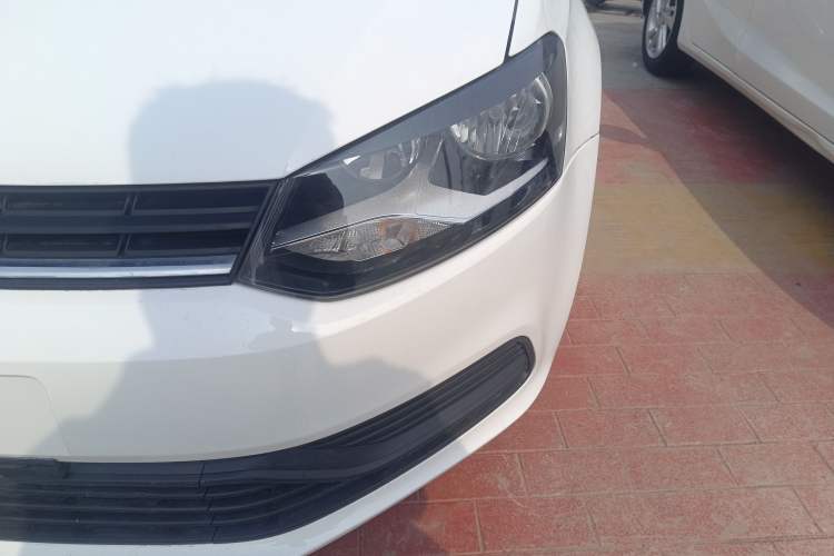 Used Volkswagen Polo 2016 1.4L Manual Fashion Model