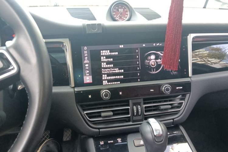 Used Porsche Macan 2022 Macan S 2.9T
