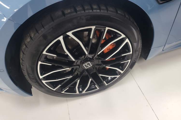 Used Zeekr 001 2025 YOU Edition 100 kWh All-Wheel Drive
