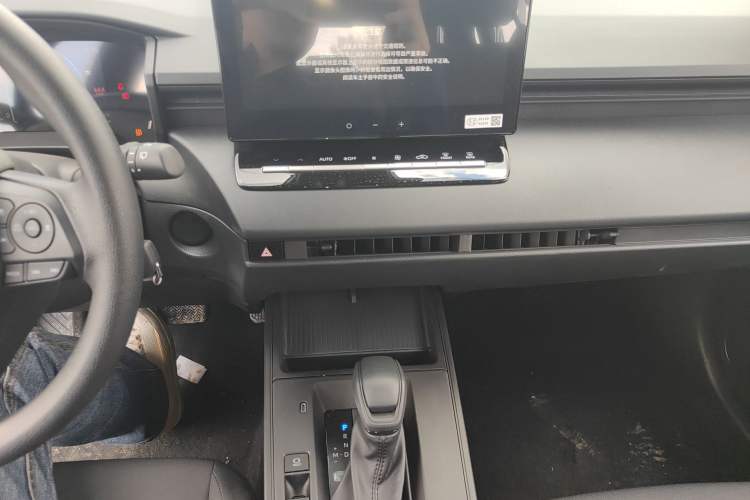 Used Toyota Corolla Cross 2026 Model 2.0L Pioneer Edition