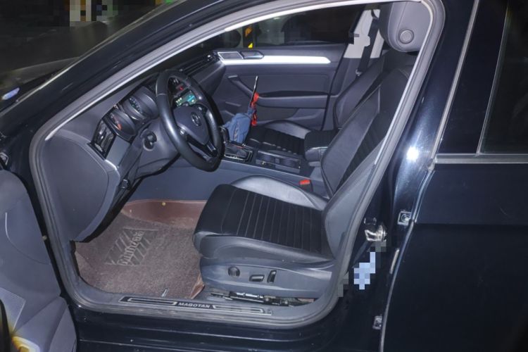 Used Volkswagen Magotan 2018 330TSI DSG Advanced Model
