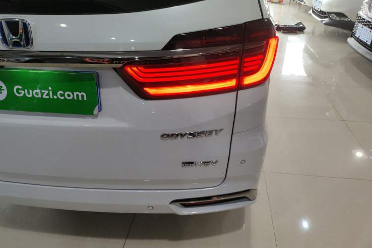Used Honda Odyssey 2024 2.0L eHEV Sharp·Leading Edition Right Rear Taillight
