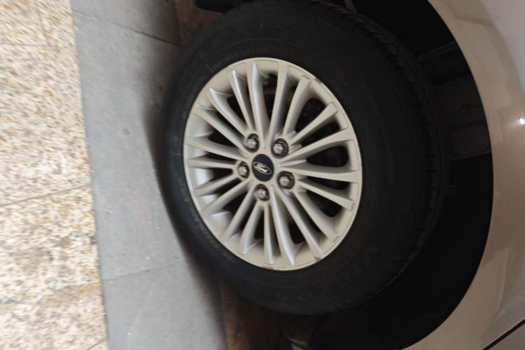 Used Ford Escort 2015 1.5L Manual Comfort Model