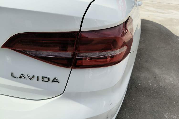 Used Volkswagen Lavida 2021 1.5L Automatic Comfort Edition