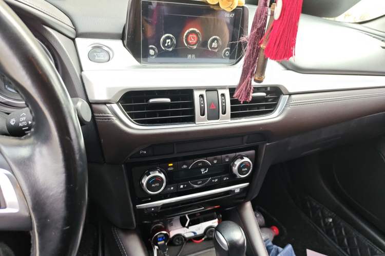 Used Mazda Atenza 2017 2.0L Blue Sky Luxury Edition Audio And AC Panel