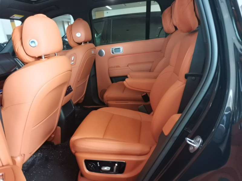 Used Li Auto L8 2024 Pro Model — 16