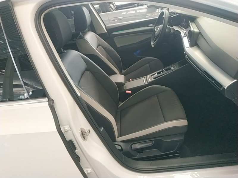 Used Volkswagen Golf 2021 280TSI DSG Pro — 24