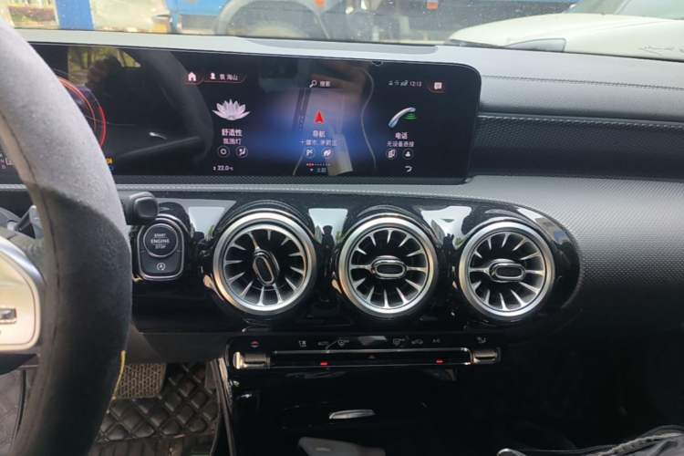 Used Mercedes-Benz A-Class 2022 Revised Version A 200 L Sport Sedan Fashionable Style