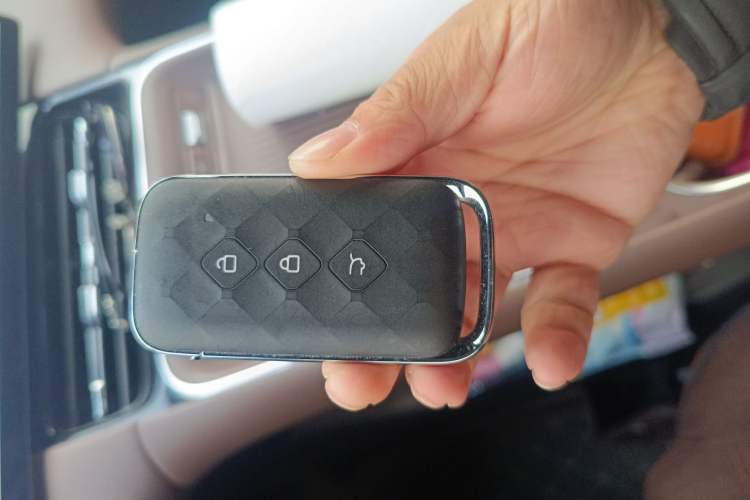 Used Wuling Xingguang S 2024 510km Flagship Edition Vehicle Key