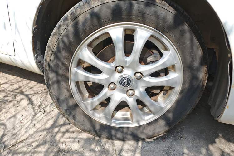 Used Changan Alsvin V3 2015 1.4L Manual Warm-Hearted Model China V Standard
