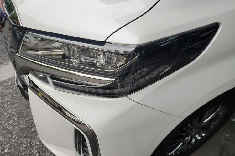 Used Toyota Alphard 2021 Dual-Motor 2.5L Premium Edition Left Front Headlight