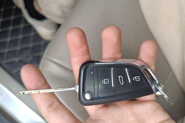 Used Mitsubishi Pajero 2017 V97 3.8L 5-Door GLS Model with Sunroof – U.S. Specification