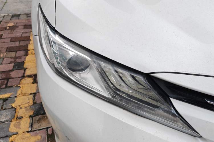 Used Toyota Camry 2018 2.5G Luxury Edition Right Front Headlight