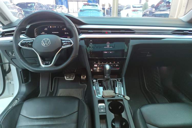 Used Volkswagen FAW-Volkswagen CC 2023 380TSI Striking Edition
