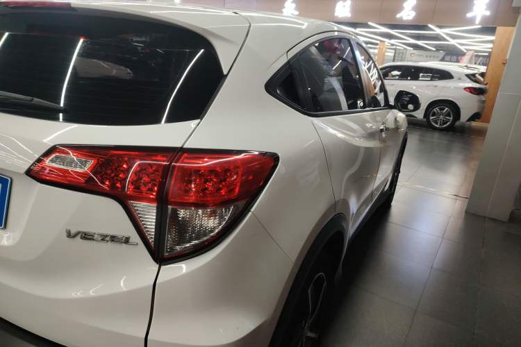 Used Honda Vezel 2020 1.5L CVT Pioneer Edition
