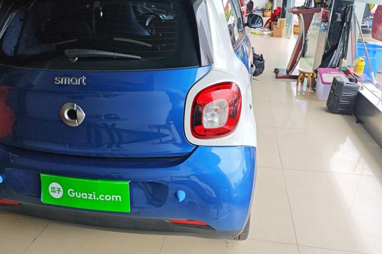 Used smart forfour 2016 1.0L 52 kW Dynamic Edition