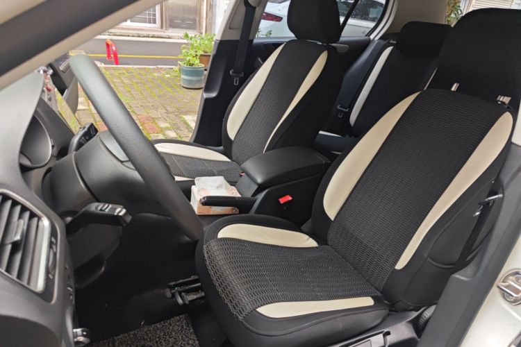 Used Volkswagen Golf 2012 1.6L Automatic Fashion Model
