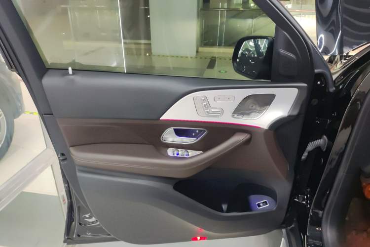 Used Mercedes-Benz GLE 2023 GLE 450 4MATIC Stylish Model