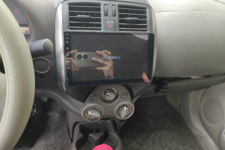 Used Nissan Sunny 2011 1.5XE CVT Comfort Edition Audio And AC Panel