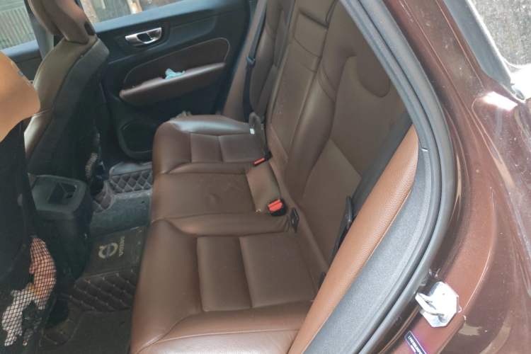 Used Volvo XC60 2020 T5 4x4 Zhiyi Luxury Edition Left Rear Seat