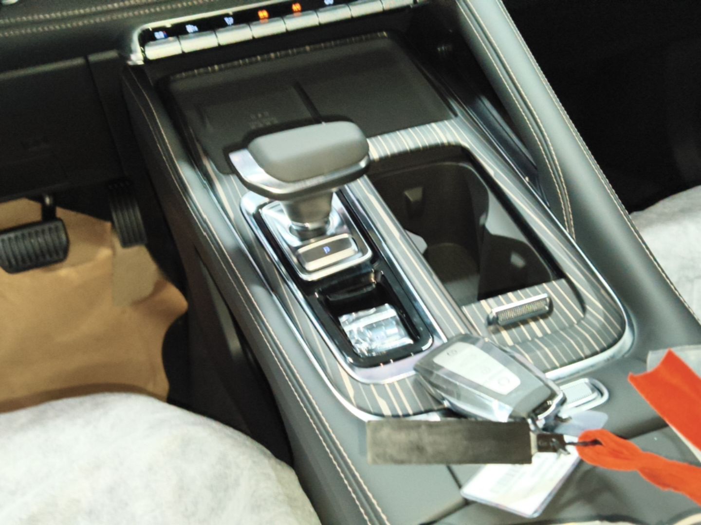 Geely Auto Monjaro L 2026 Model 2.0TD DCT Changfeng Yue Shan Edition — снимка 16