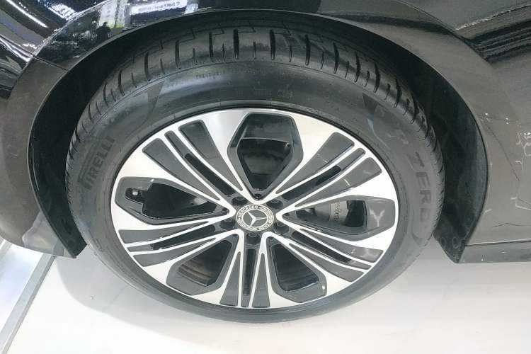 Used Mercedes-Benz E-Class New Energy 2024 E 350 e L Plug-in Hybrid Sedan