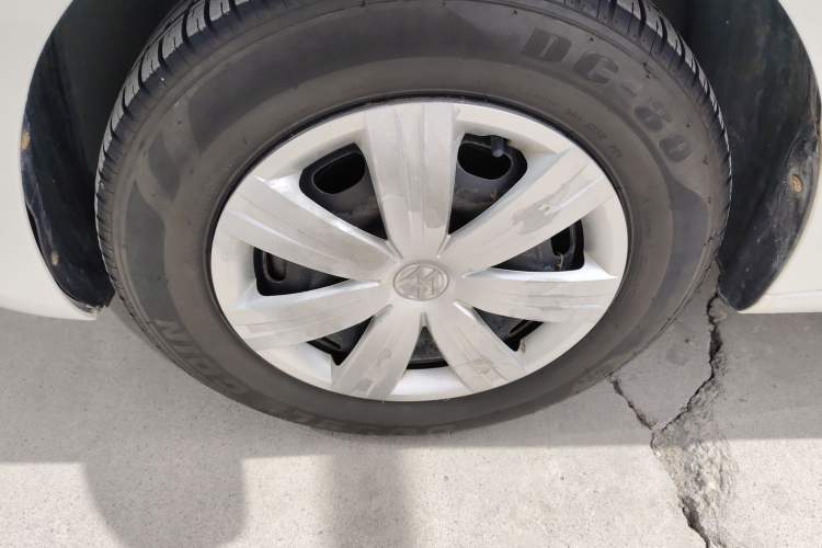 Used Volkswagen Jetta 2015 1.6L Automatic Fashion Model
