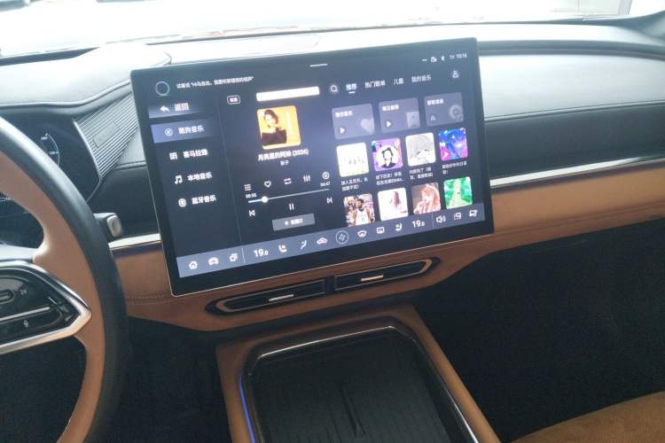 Used Mazda EZ-6 2024 Range-Extended 200 Luxury Edition Audio And AC Panel