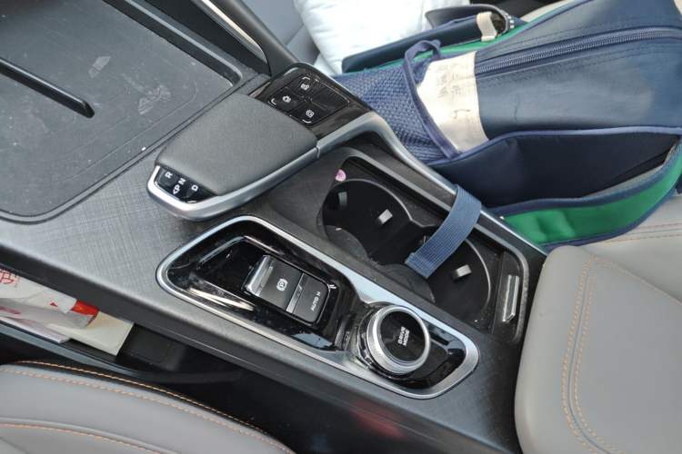 Used CHANGAN UNI-T 2022 1.5T Prestige Version