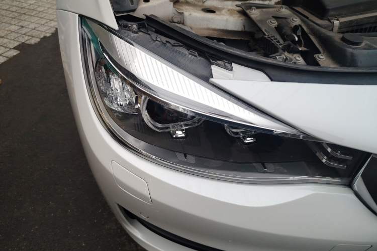 Used BMW 3 Series GT 2016 320i Fashion Model Exterior 6