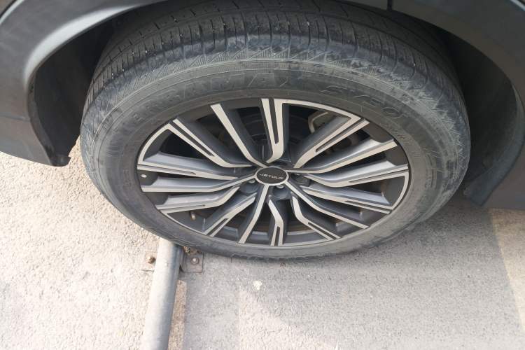 Used JETOUR X70 PLUS 2023 1.6T DCT Stronger 5-Seater
