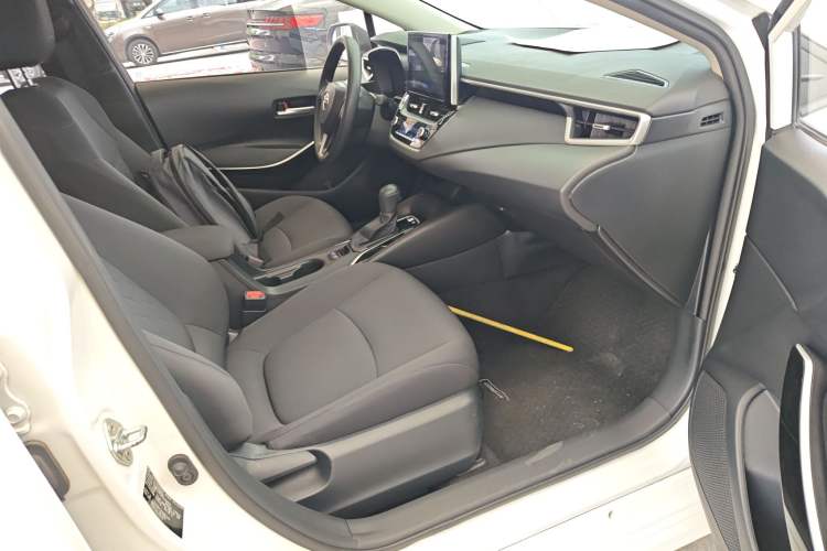 Used Toyota Corolla 2021 Dual-Motor 1.8L E-CVT Elite Edition
