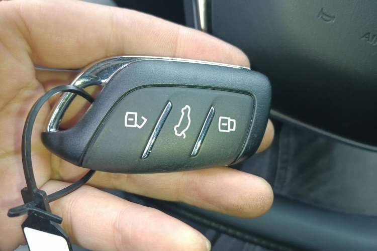 Used Roewe D5X DMH 2024 135 Flagship Edition
