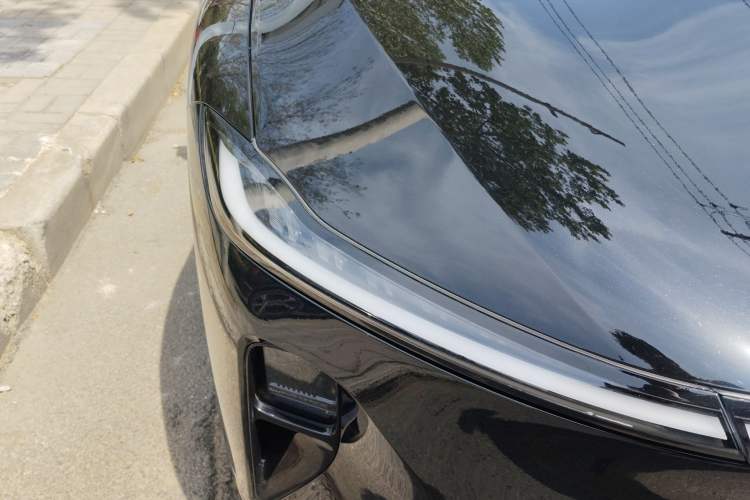 Used CHANGAN NEVO A07 2024 All-Electric "True Fragrance" Edition 710 Flagship Model Right Front Headlight